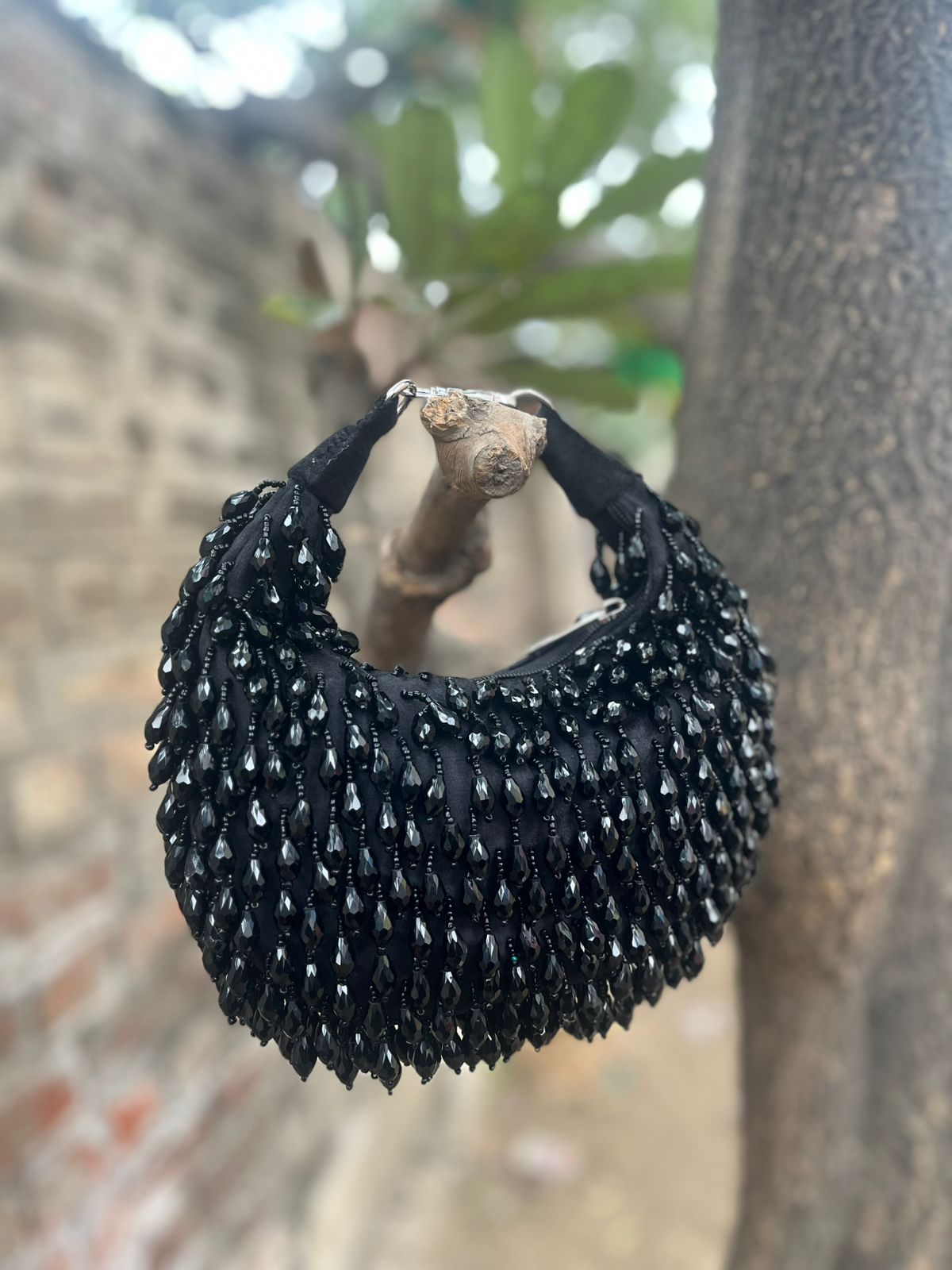 Luxury Red Crystal Beaded Handbag – Designer Statement Clutch for Parties & Weddings