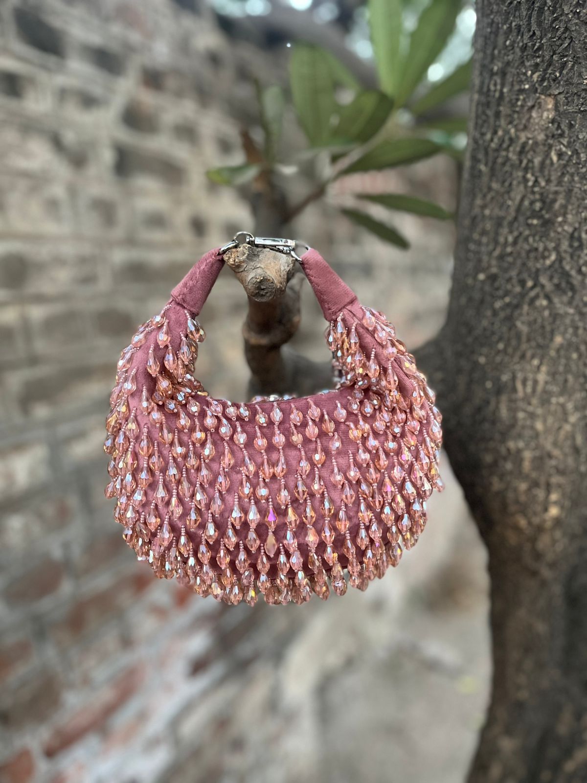 Luxury Red Crystal Beaded Handbag – Designer Statement Clutch for Parties & Weddings